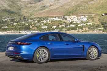 Porsche Panamera Turbo S E-Hybrid Executive