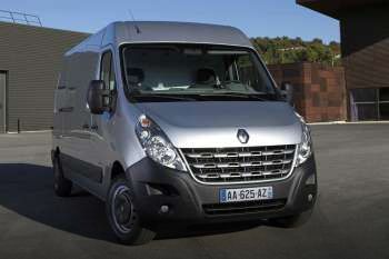 Renault Master Combi L2H2 T35 FWD 2.3 DCi 100