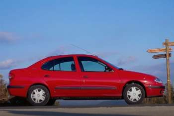 Renault Megane Sedan RXI 1.6 16V