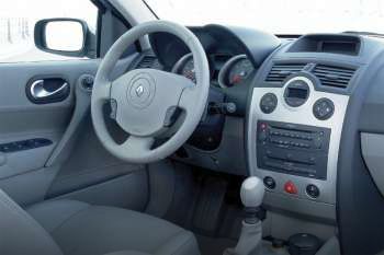 Renault Megane Sedan 1.6 16V Authentique Comfort