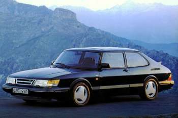 Saab 900