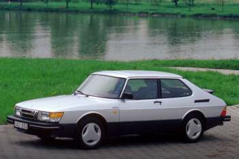 Saab 900 GLI