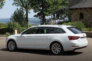 Skoda Superb Combi