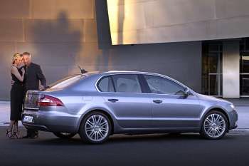 Skoda Superb 2.0 TDI 140hp Elegance Businessline