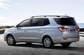 Ssangyong Rodius 2014