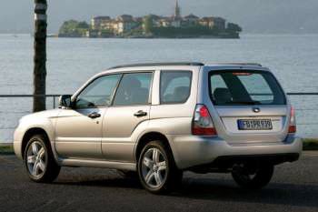 Subaru Forester 2.0 X AWD Premium Black/Silver