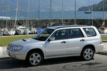 Subaru Forester 2.0 X AWD Premium Black/Silver