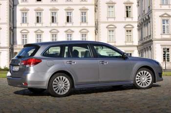 Subaru Legacy Touring Wagon 2.5i Luxury