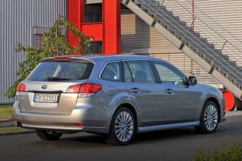 Subaru Legacy Touring Wagon 2.0i Corporate Edition