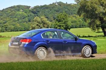 Subaru Legacy 2.5i Luxury