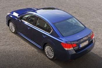 Subaru Legacy 2.0i Exclusive