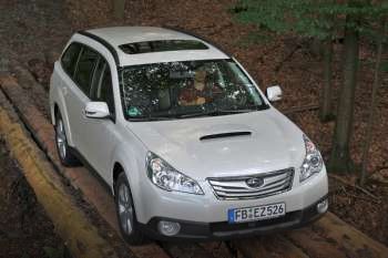 Subaru Outback 2.5i Exclusive