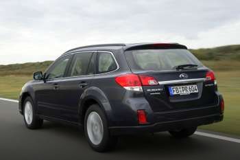 Subaru Outback 2.5i Luxury