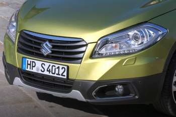 Suzuki S-Cross 2013