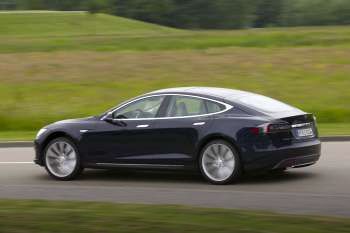 Tesla Model S P85D