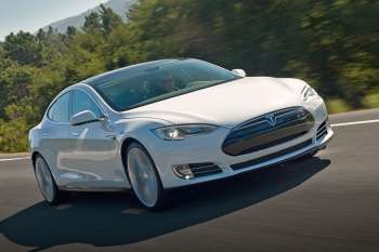 Tesla Model S 2013