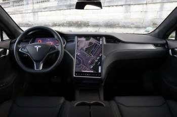 Tesla Model S Long Range