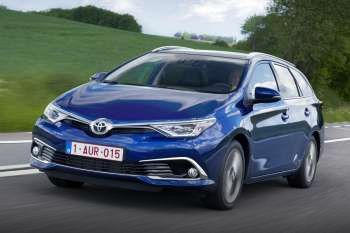 Toyota Auris Touring Sports 1.2T Business Pro