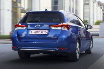 Toyota Auris 2015