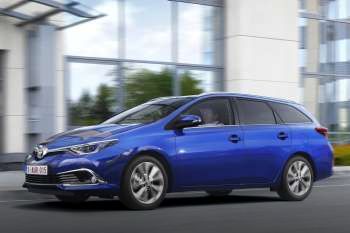 Toyota Auris 2015