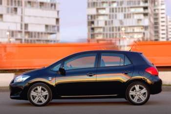Toyota Auris 2.2 D-4D D-CAT Executive