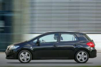 Toyota Auris 2.2 D-4D D-CAT Executive