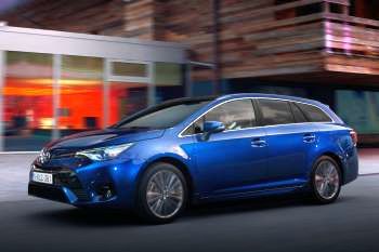 Toyota Avensis 2015