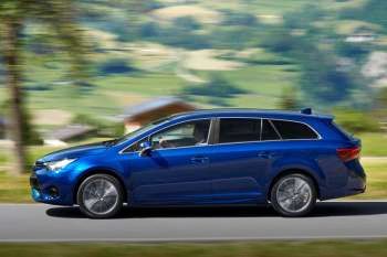 Toyota Avensis Touring Sports 1.8 VVT-i Skyview Edition