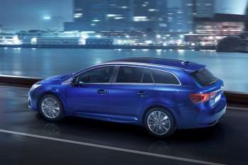 Toyota Avensis Touring Sports 1.8 VVT-i Skyview Edition