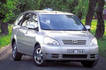 Toyota Avensis Verso 2001