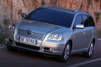 Toyota Avensis Wagon 1.8 16v VVT-i Linea Terra