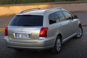 Toyota Avensis 2003