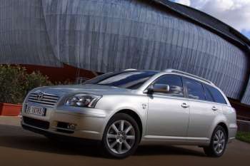 Toyota Avensis Wagon 2.4 16v VVT-i D4 Linea Sol