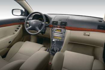 Toyota Avensis Wagon 2.0 16v VVT-i D4 Executive