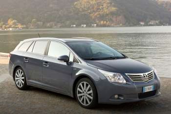 Toyota Avensis Wagon 2.0 D-4D-F Comfort