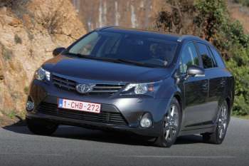 Toyota Avensis Wagon 2.0 VVT-i Dynamic Business