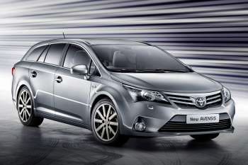 Toyota Avensis Wagon 2.2 D-CAT Dynamic Business
