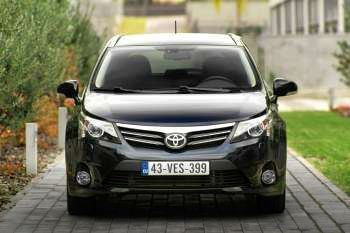 Toyota Avensis Wagon 2.0 VVT-i Dynamic Business