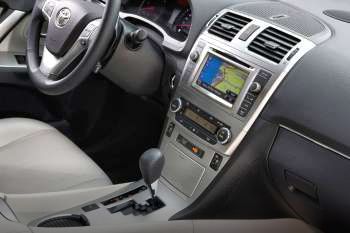 Toyota Avensis 2012