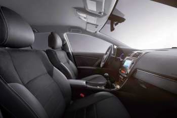 Toyota Avensis 2.0 VVT-i Dynamic Business