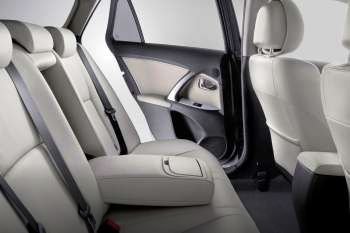 Toyota Avensis 1.6 VVT-i Comfort
