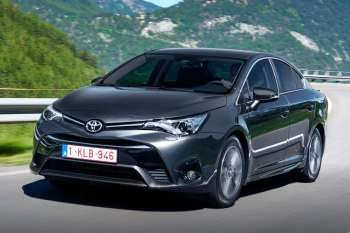 Toyota Avensis 1.8 VVT-i Dynamic