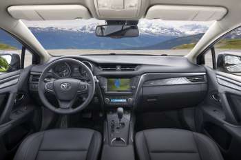 Toyota Avensis 1.8 VVT-i Premium