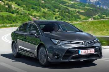 Toyota Avensis 2015