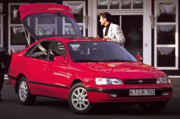 Toyota Carina E 1.6i Distinction