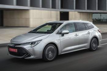 Toyota Corolla Touring Sports 2.0 Hybrid Business Intro Sport