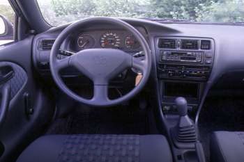 Toyota Corolla 1.3 GLi