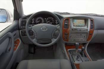 Toyota Land Cruiser 100 4.7 V8 32v Executive