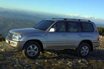 Toyota Land Cruiser 100 2002