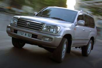 Toyota Land Cruiser 100 2002